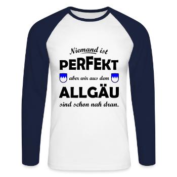 Allgäu in Süddeutschland - Unisex Baseballshirt langarm - Weiß/Navy - Vorne - Nik (191cm)