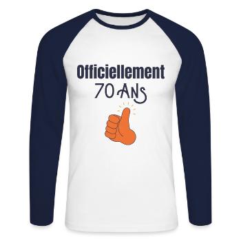 Officiellement 70 Ans - T-shirt baseball manches longues Homme - blanc/marine - Devant - Nik (191cm)