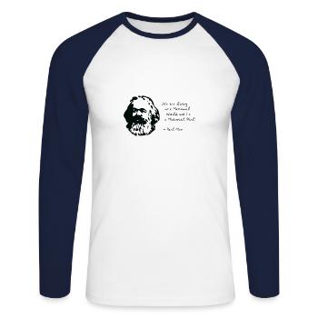 Karl Marx - I'm a Material Girl - Unisex Baseballshirt langarm - Weiß/Navy - Vorne - Nik (191cm)