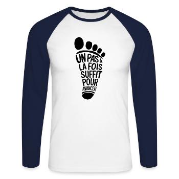 Un pas à la fois suffit pour avancer - T-shirt baseball manches longues Homme - blanc/marine - Devant - Nik (191cm)