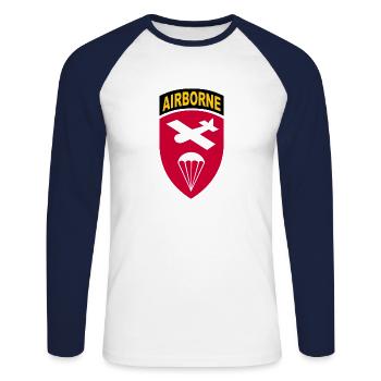 Vintage WWII - Airborne Command Spezialoperationen - Unisex Baseballshirt langarm - Weiß/Navy - Vorne - Nik (191cm)