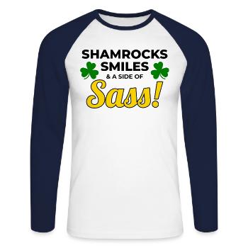 Trèfles, sourires et impertinence : drôle d’irlandaise - T-shirt baseball manches longues Homme - blanc/marine - Devant - Nik (191cm)