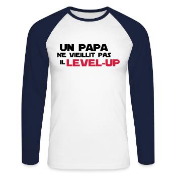 un papa ne vieillit pas,citations,geek,gaming - T-shirt baseball manches longues Homme - blanc/marine - Devant - Nik (191cm)