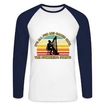 Harpiste Fun et Game Buzzing Commence Cadeau - T-shirt baseball manches longues Homme - blanc/marine - Devant - Nik (191cm)