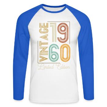 Vintage 1960 Limited Edition Aged to Perfection - T-shirt baseball manches longues Homme - blanc/bleu royal - Devant - Nik (191cm)