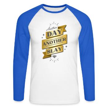Un autre jour, une autre bannière de massacre - T-shirt baseball manches longues Homme - blanc/bleu royal - Devant - Nik (191cm)