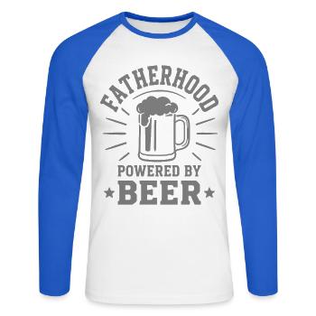 FATHERHOOD POWERED BY BEER Emblem für Väter - Unisex Baseballshirt langarm - Weiß/Royalblau - Vorne - Nik (191cm)