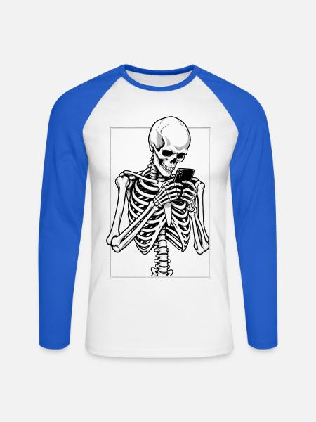 Skelett beim Doomscrolling - Unisex Baseballshirt langarm - Weiß/Royalblau