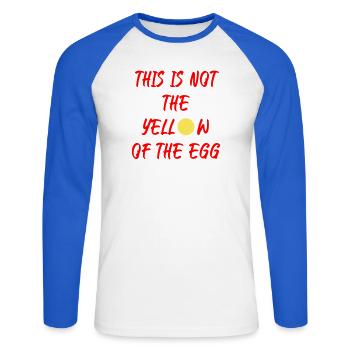This is not the yellow of the egg - Unisex Baseballshirt langarm - Weiß/Royalblau - Vorne - Nik (191cm)