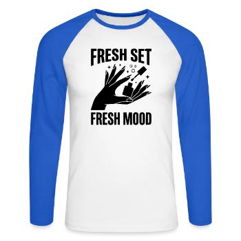 Nouvel ensemble Design d’ongles Mood Fresh Manucure - T-shirt baseball manches longues Homme - blanc/bleu royal - Devant - Nik (191cm)