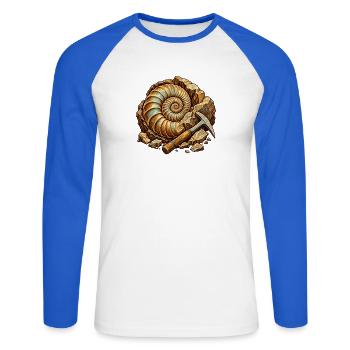 Entdeckung des Ammonitfeldes - Unisex Baseballshirt langarm - Weiß/Royalblau - Vorne - Nik (191cm)