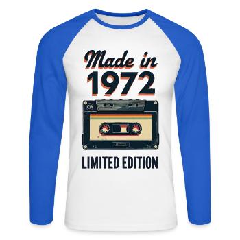 Produit en 1972 – Édition limitée - T-shirt baseball manches longues Homme - blanc/bleu royal - Devant - Nik (191cm)