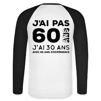 Anniversaire 60 ans - T-shirt baseball manches longues Homme - blanc/noir - Dos - Nik (191cm)