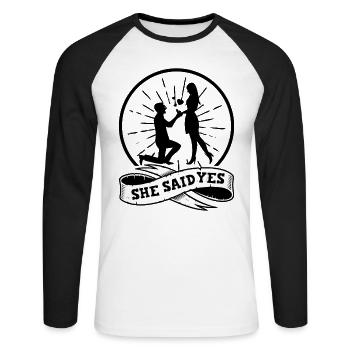 Proposition de fiançailles de couple de la Saint-Valentin Journée du cœur - T-shirt baseball manches longues Homme - blanc/noir - Devant - Nik (191cm)