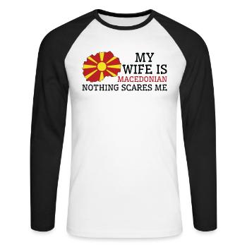 Rien ne me fait peur Ma femme est macédonienne - T-shirt baseball manches longues Homme - blanc/noir - Devant - Nik (191cm)