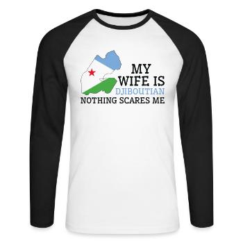 Nichts macht mir Angst Meine Frau ist - Unisex Baseballshirt langarm - Weiß/Schwarz - Vorne - Nik (191cm)