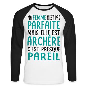 Ma femme n'est pas parfaite mais elle est archère - T-shirt baseball manches longues Homme - blanc/noir - Devant - Nik (191cm)