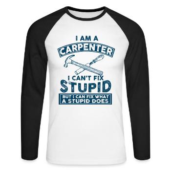 Ich bin Zimmermann - Unisex Baseballshirt langarm - Weiß/Schwarz - Vorne - Nik (191cm)