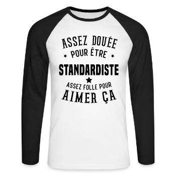Assez douée pour être standardiste assez folle - T-shirt baseball manches longues Homme - blanc/noir - Devant - Nik (191cm)