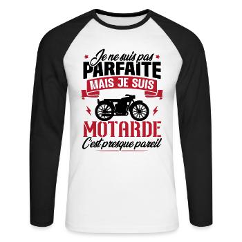 Je ne suis pas parfaite mais je suis motarde - T-shirt baseball manches longues Homme - blanc/noir - Devant - Nik (191cm)