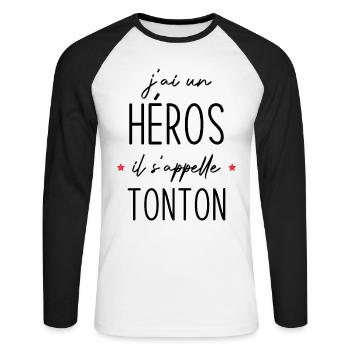 J'ai un héros il s'appelle tonton - T-shirt baseball manches longues Homme - blanc/noir - Devant - Nik (191cm)