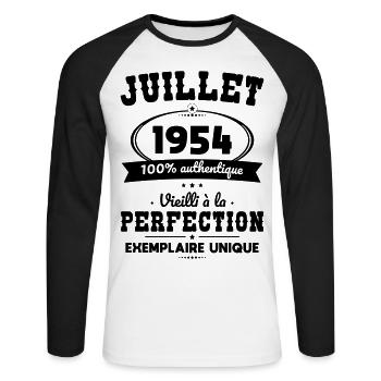 70-jähriges Jubiläum - Juli 1954 Perfektion - Unisex Baseballshirt langarm - Weiß/Schwarz - Vorne - Nik (191cm)