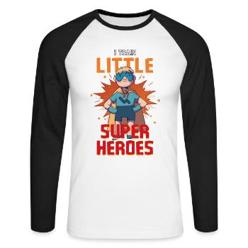 Une enseignante de maternelle élève des petits super-héros - T-shirt baseball manches longues Homme - blanc/noir - Devant - Nik (191cm)