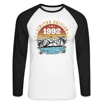 1992 Cadeau Anniversaire Vintage Rétro Né en 1992 - T-shirt baseball manches longues Homme - blanc/noir - Devant - Nik (191cm)