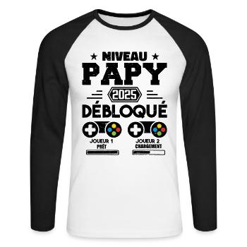 Niveau Papy Débloqué Futur Grand Père 2025 Cadeau - T-shirt baseball manches longues Homme - blanc/noir - Devant - Nik (191cm)