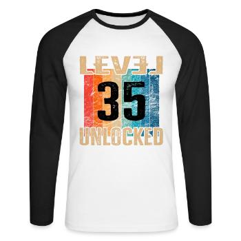 Geburtstag Happy Birthday Level Unlocked 35 Jahre - Unisex Baseballshirt langarm - Weiß/Schwarz - Vorne - Nik (191cm)
