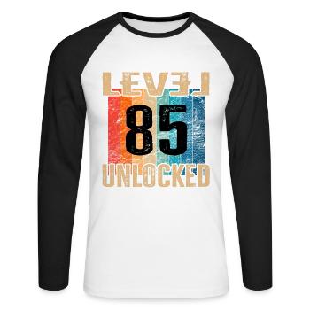 Birthday Happy Birthday Level Unlocked 85 years - Unisex Long Sleeve Baseball T-Shirt - white/black - Front - Nik (191cm)