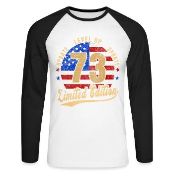 Update Level Up 73 Jahre Limited Edition USA - Unisex Baseballshirt langarm - Weiß/Schwarz - Vorne - Nik (191cm)