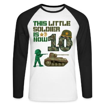 Ce petit soldat est maintenant 10 Char de l’Armée 10. - T-shirt baseball manches longues Homme - blanc/noir - Devant - Nik (191cm)
