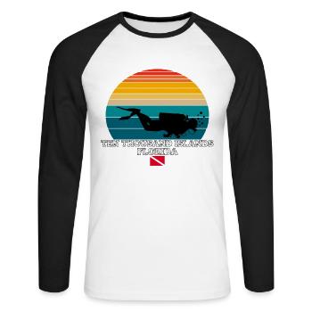 Ten Thousand Islands US Island Diving - Unisex Baseballshirt langarm - Weiß/Schwarz - Vorne - Nik (191cm)