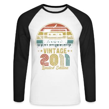 Vintage cassette 2011 - Unisex Long Sleeve Baseball T-Shirt - white/black - Front - Nik (191cm)