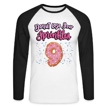 Donut Lose Your Sprinkles 9. Geburtstag | Donut - Unisex Baseballshirt langarm - Weiß/Schwarz - Vorne - Nik (191cm)