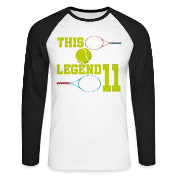 Cette légende du sport a maintenant 11 ans, le tennis 11. - T-shirt baseball manches longues Homme - blanc/noir - Devant - Nik (191cm)