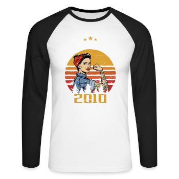 Vintage 2010 - Born In June 2010 - Unisex Long Sleeve Baseball T-Shirt - white/black - Front - Nik (191cm)