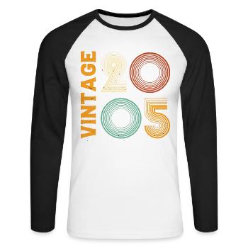 Vintage 2005 Retro Cooles Jubiläumsgeschenk - Unisex Baseballshirt langarm - Weiß/Schwarz - Vorne - Nik (191cm)