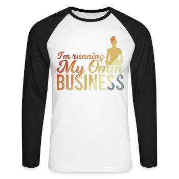 I'm Running My Omm Business - Unisex Baseballshirt langarm - Weiß/Schwarz - Vorne - Nik (191cm)
