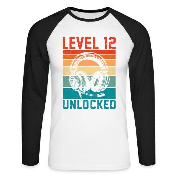 12 Jahre altes Level freigeschaltet - 12th Anniversary Gamer - Unisex Baseballshirt langarm - Weiß/Schwarz - Vorne - Nik (191cm)