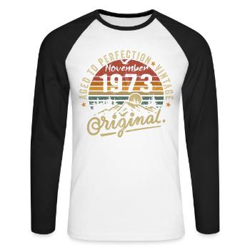 Novembre 1973 Anniversaire Novembre 1973 - T-shirt baseball manches longues Homme - blanc/noir - Devant - Nik (191cm)