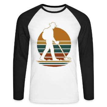 Metal Detectorist Treasure Hunter Sunset Adventure - Unisex Long Sleeve Baseball T-Shirt - white/black - Front - Nik (191cm)