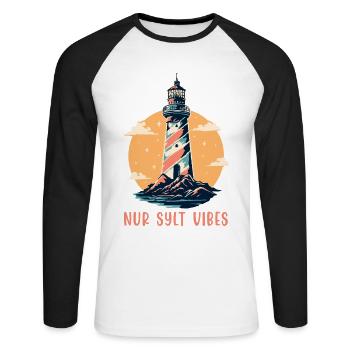 Nordsee Urlaub NUR SYLT VIBES Lustiges - Unisex Baseballshirt langarm - Weiß/Schwarz - Vorne - Nik (191cm)