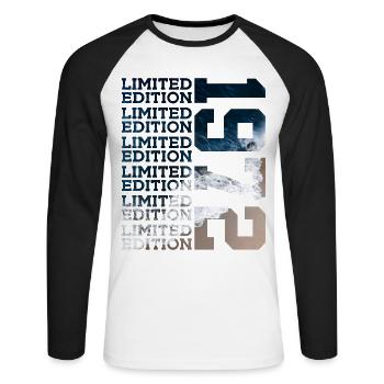 LIMITED EDITION 1972 54 YEARS 54TH BIRTHDAY - Unisex Long Sleeve Baseball T-Shirt - white/black - Front - Nik (191cm)