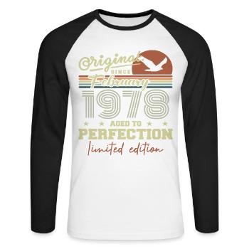 Geburtstag Februar 1978 - Unisex Baseballshirt langarm - Weiß/Schwarz - Vorne - Nik (191cm)