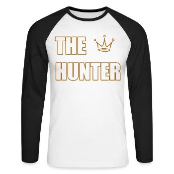 THE HUNTER – Déclaration audacieuse sur la nature et la chasse - T-shirt baseball manches longues Homme - blanc/noir - Devant - Nik (191cm)