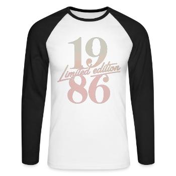 Jahrgang 1986 Limited Edition Retro - Unisex Baseballshirt langarm - Weiß/Schwarz - Vorne - Nik (191cm)