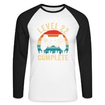 Level 22 complete – Cadeau 22 ans - T-shirt baseball manches longues Homme - blanc/noir - Devant - Nik (191cm)