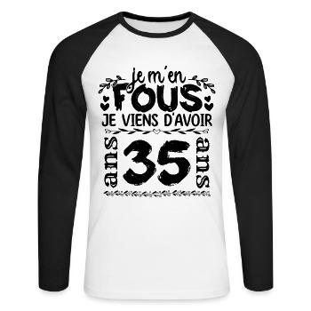 J’ai 35 ans | Je m'en fous j'ai 35 ans - T-shirt baseball manches longues Homme - blanc/noir - Devant - Nik (191cm)